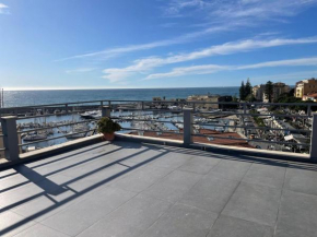 Zaffiro Attico Sanremo- stunning view Terrace